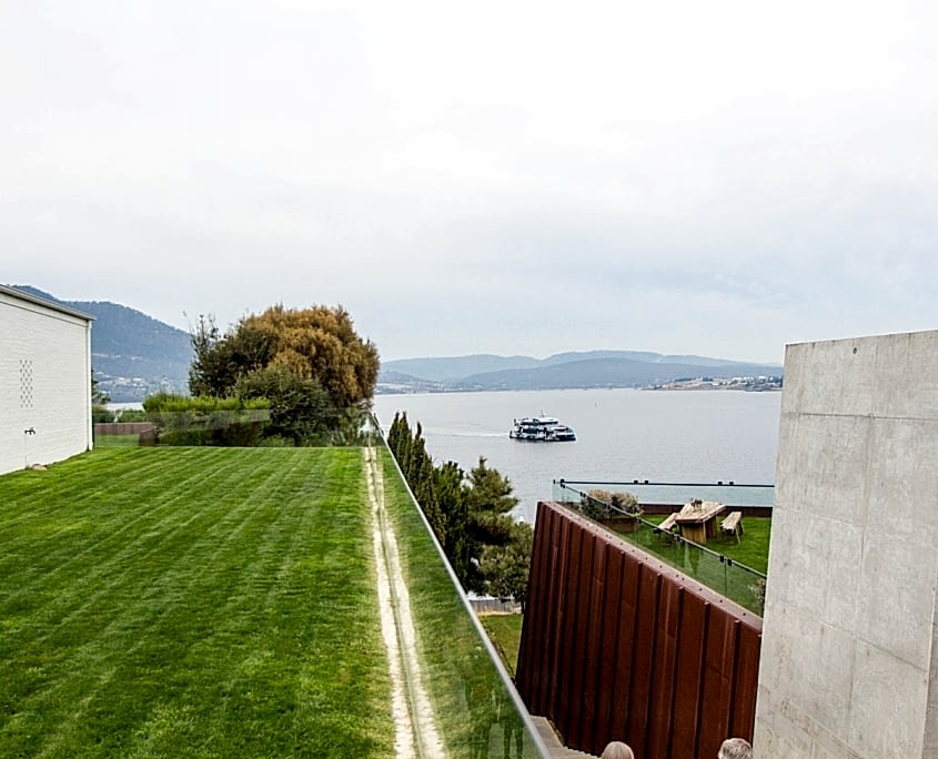 Dikey Çatı ve Teras Peyzaj Uygulamaları