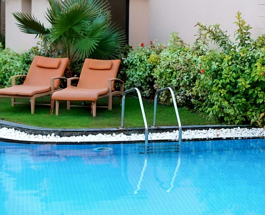 Yüzme Havuzu Peyzaj